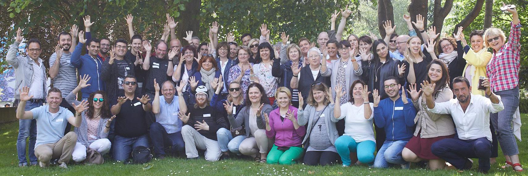 About SpreadTheSign About SpreadTheSign